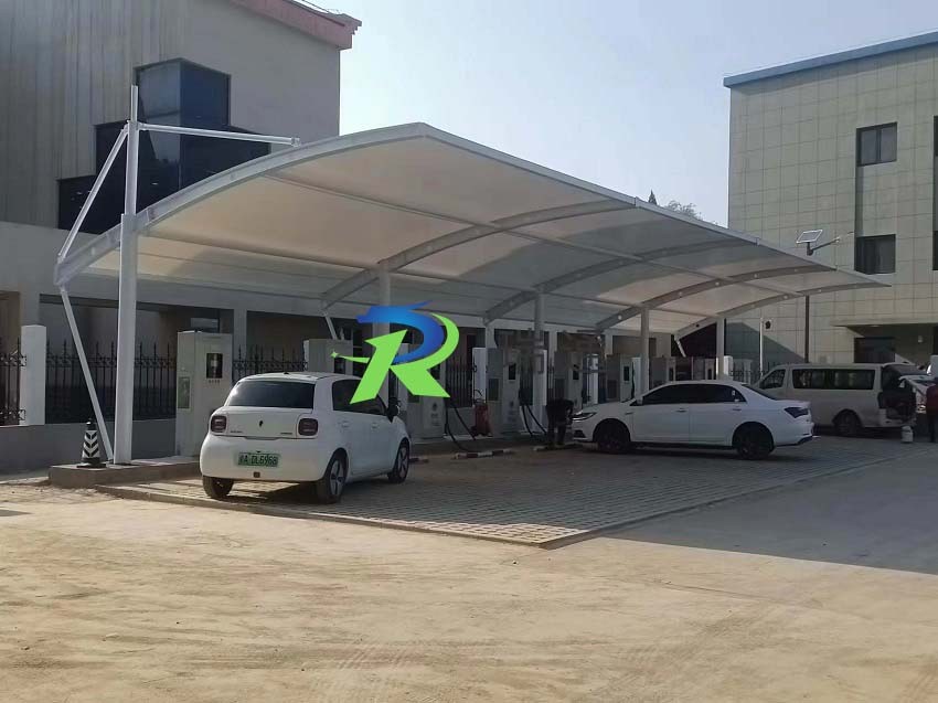 保定豚州收費(fèi)站充電樁膜結(jié)構(gòu)車棚
